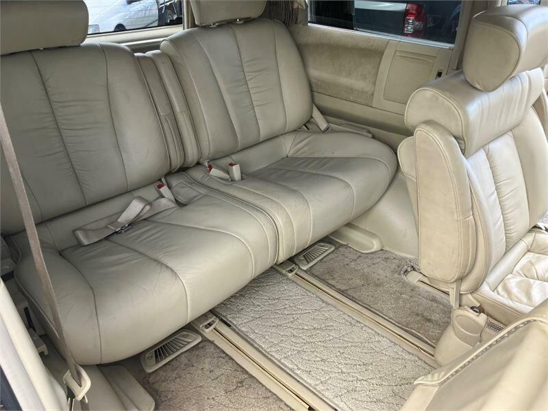 2005 Nissan Elgrand E51 White 5 Speed Automatic Wagon62934695315714114