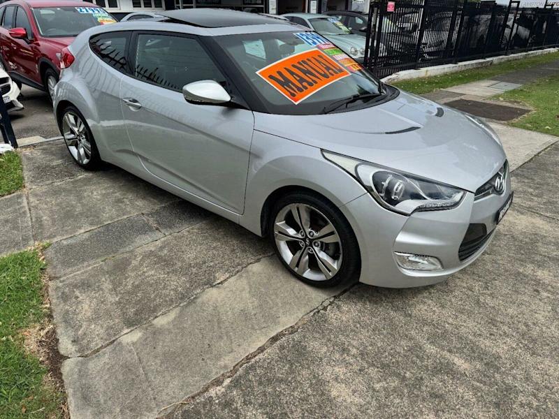 2012 Hyundai Veloster FS + Silver, Chrome 6 Speed Manual Coupe62934699279363111