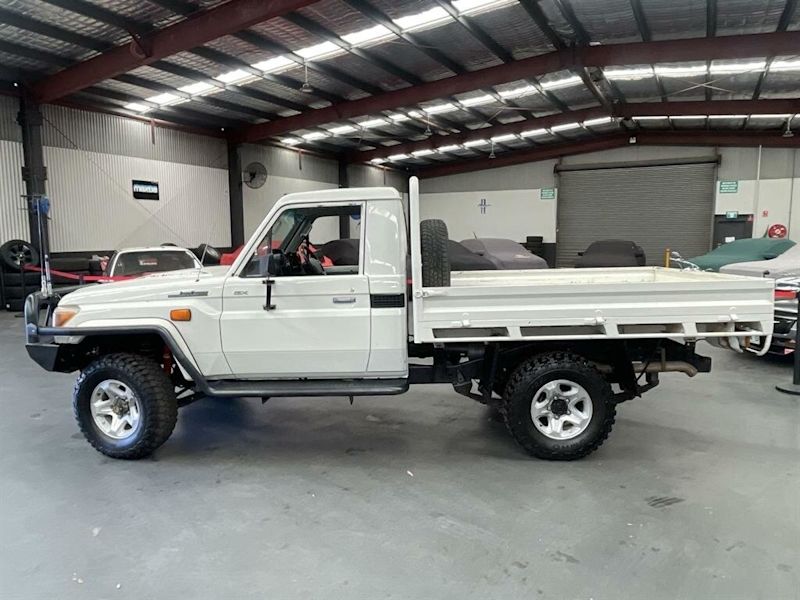 2015 Toyota Landcruiser VDJ79R MY12 Update GX (4x4) White 5 Speed Manual Cab Chassis62933707359235111
