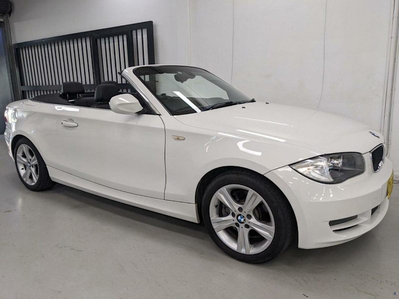 2009 BMW 1 Series E88 MY10 123d Steptronic White 6 Speed Sports Automatic Convertible62882764900994110