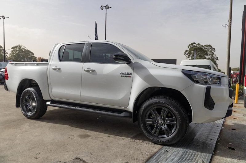 2024 Toyota Hilux GUN126R SR Double Cab White 6 Speed Sports Automatic Utility62932714552835112