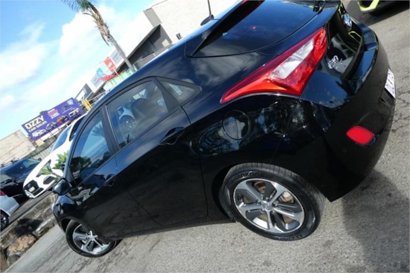 2016 Hyundai i30 GD4 Series 2 Active X Black 6 Speed Automatic Hatchback62882731895298114