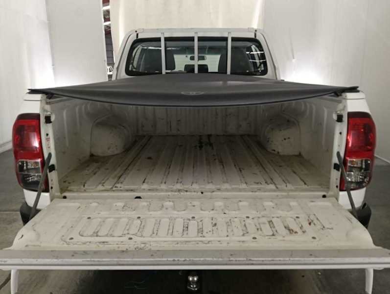 2017 Toyota Hilux TGN121R Workmate Double Cab 4x2 White 6 Speed Sports Automatic Utility62935689354497113