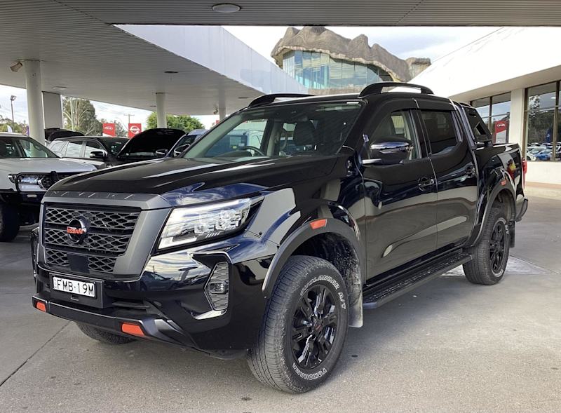 2024 Nissan Navara D23 MY24 Pro-4X Black 6 Speed Manual Utility62935689366658112