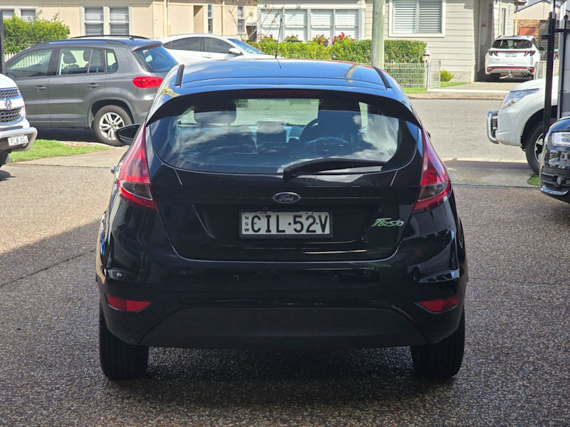 2012 Ford Fiesta WT CL Black 6 Speed Automatic Hatchback62882726285570113
