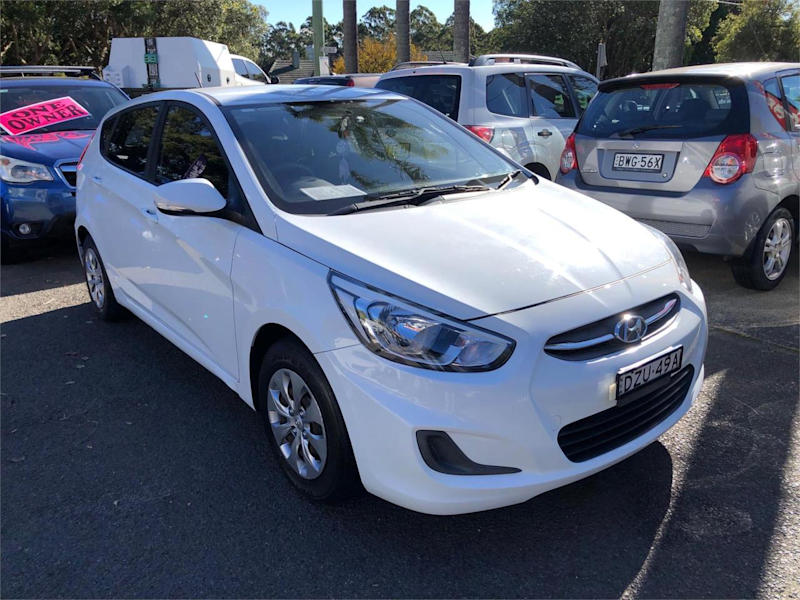 2017 Hyundai Accent RB4 MY17 Active White 6 Speed Constant Variable Hatchback62882766476290110