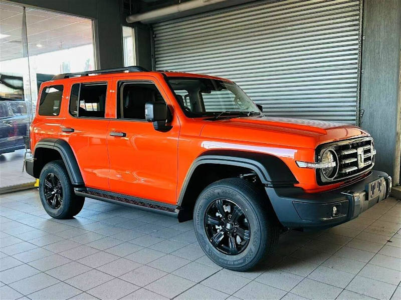 2025 GWM Tank 300 LUX Petrol Orange 8 Speed Automatic Wagon62935691065731110