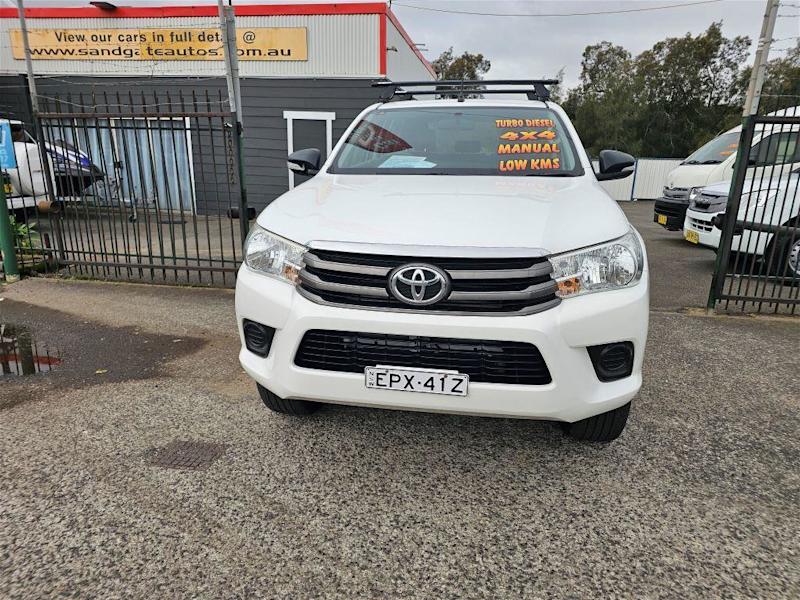 2017 Toyota Hilux GUN126R SR (4x4) White 6 Speed Manual Dual Cab Chassis62885350183170112