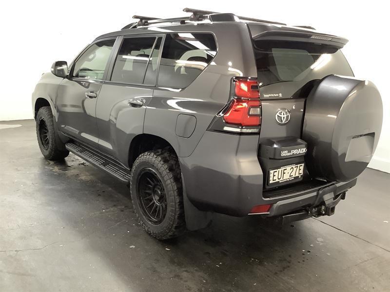 2017 Toyota Landcruiser Prado GDJ150R MY17 GXL (4x4) Graphite 6 Speed Automatic Wagon62932712153857112