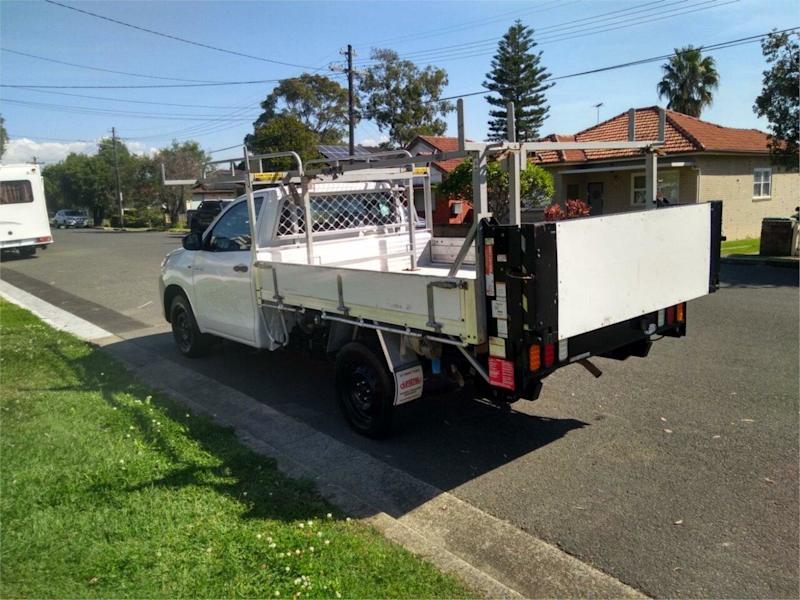 2019 Toyota Hilux TGN121R Workmate 4x2 White 6 Speed Sports Automatic Cab Chassis62934704575490114