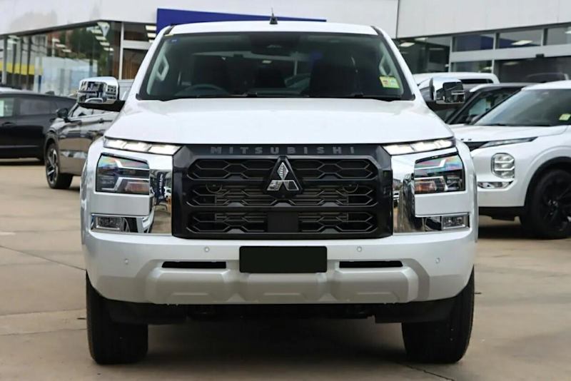 2024 Mitsubishi Triton MV MY24 GLS Pick-up Double Cab 4x4 White Diamond 6 Speed Sports Automatic62882729089283111