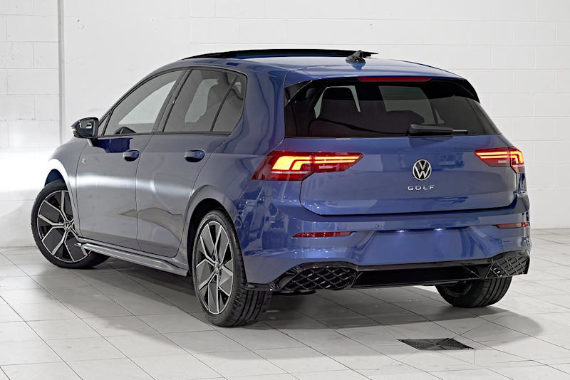 2025 Volkswagen Golf 8.5 MY25 110TSI R-Line Blue 8 Speed Sports Automatic Hatchback62882764536449114