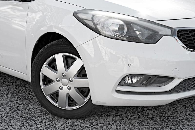2014 Kia Cerato YD MY14 S White 6 Speed Sports Automatic Sedan62882734260738111