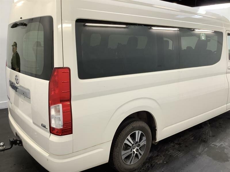 2020 Toyota HiAce GDH322R Slwb Commuter GL (12 Seats) White 6 Speed Auto Sequential Bus62934697712642113