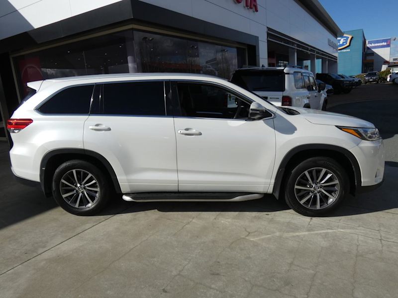 2018 Toyota Kluger GSU50R GXL (4x2) Crystal Pearl 8 Speed Automatic Wagon62939537761538112