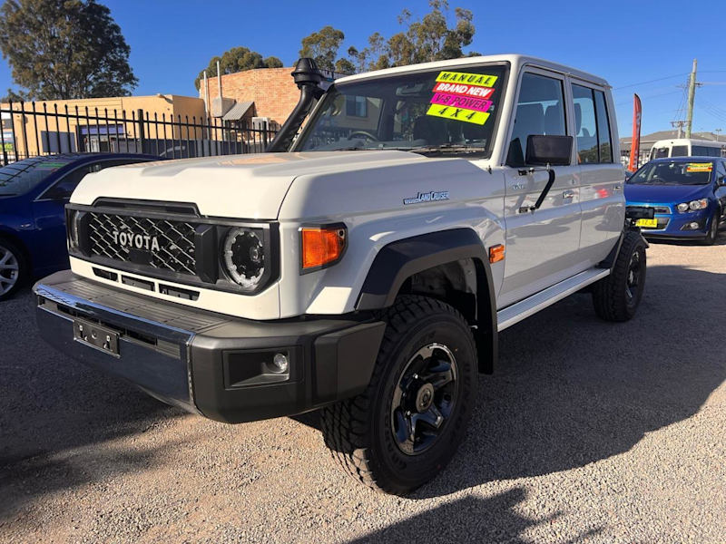 2025 TOYOTA LANDCRUISER 79 GXL V8 MANUAL, DUAL CAB, 9KMS, WARRANTY, TRADE INS WELCOME, FINANCE AVAIL62933711652737112