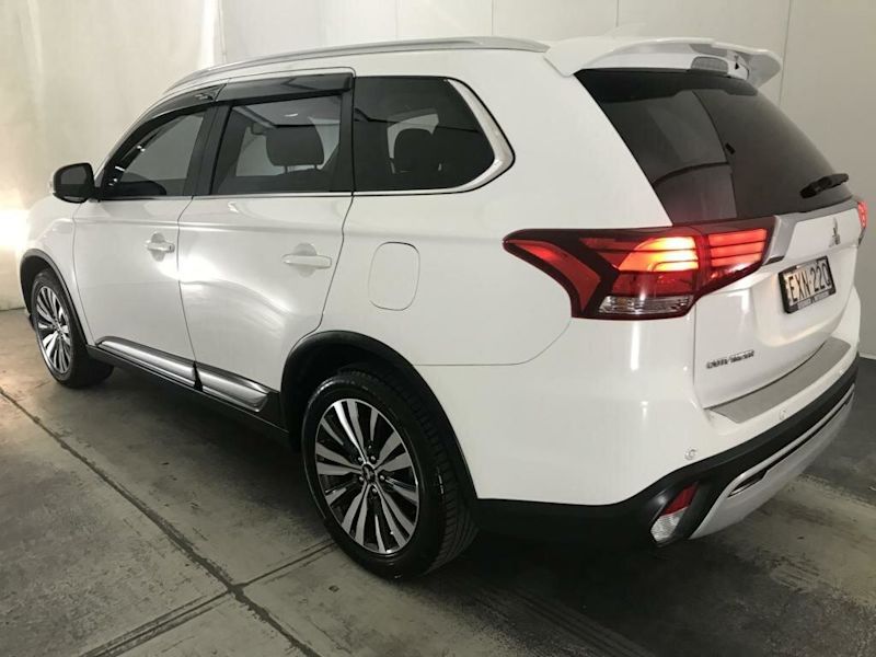 2018 Mitsubishi Outlander ZL MY19 LS 2WD White 6 Speed Constant Variable Wagon62882735413249112
