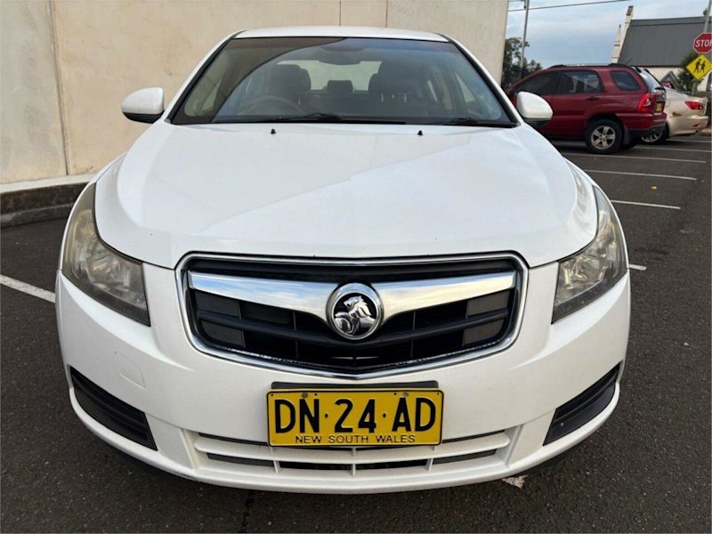 2010 Holden Cruze JG CD White 6 Speed Automatic Sedan62934698915331111