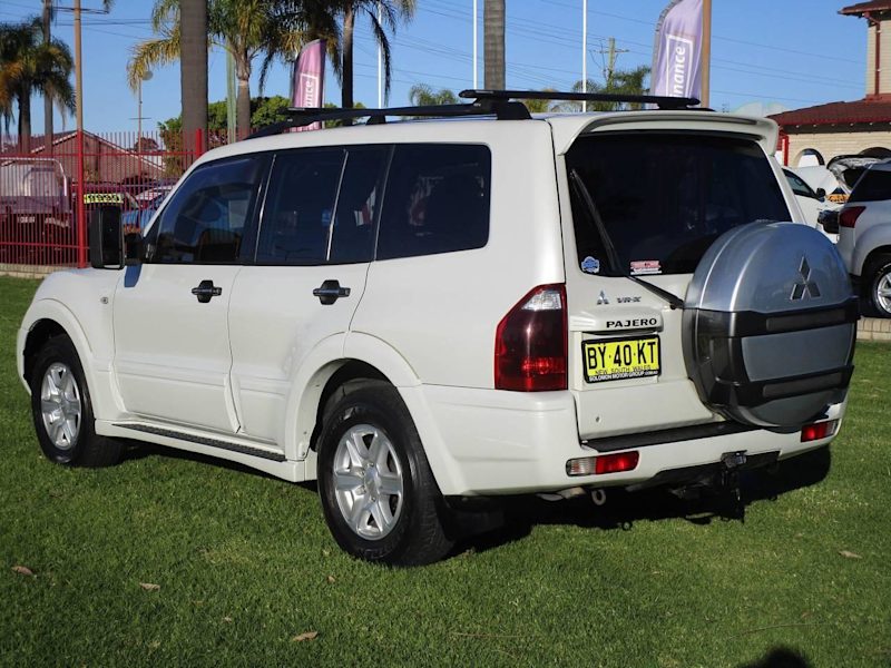 2006 Mitsubishi Pajero NP MY06 VR-X LWB (4x4) Pearl White 5 Speed Auto Sports Mode Wagon62934696966017113