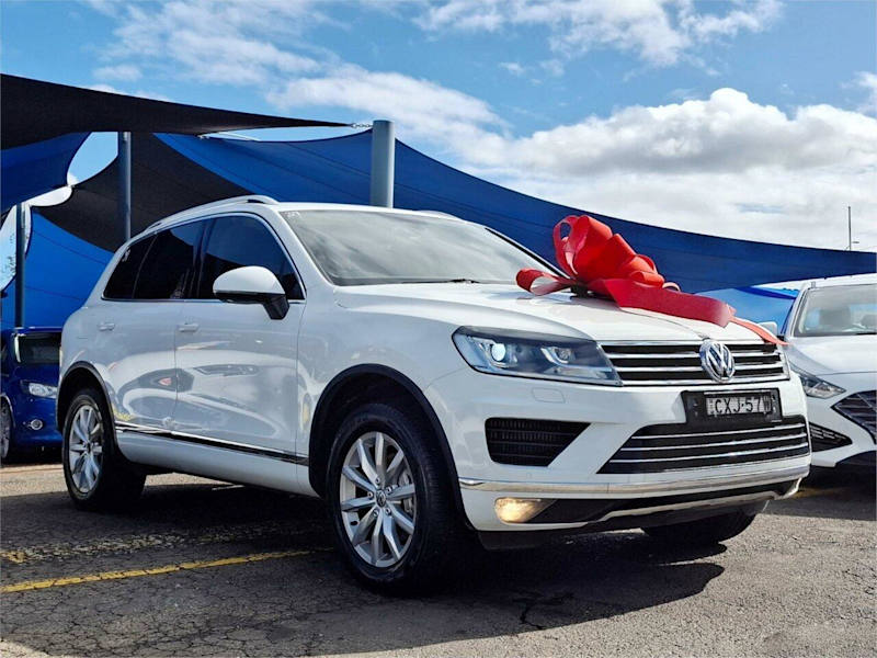 2015 Volkswagen Touareg 7P MY15 150TDI Tiptronic 4MOTION White 8 Speed Sports Automatic Wagon62882737730947111