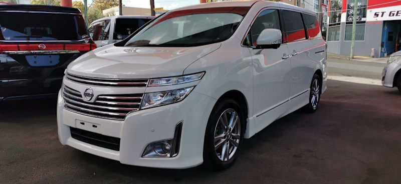 2010 Nissan Elgrand PE52 Highway Star White Constant Variable People Mover62886406325121110