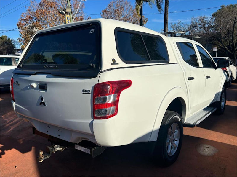 2016 Mitsubishi Triton MQ MY17 GLX White 5 Speed Automatic Dual Cab Utility62933705206146113