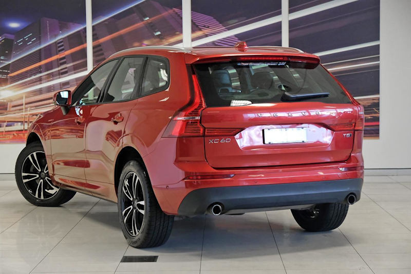 2018 Volvo XC60 UZ MY18 T5 AWD Momentum Red 8 Speed Sports Automatic Wagon62934708044290111