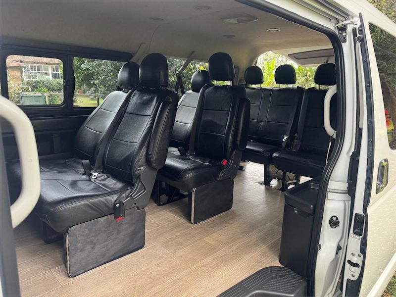 2016 Toyota HiAce TRH219R UPGRADE MY16 2016 GL 10 Seater 4WD 4WD GL 10 seater widebody White 6 Speed62933712062211114