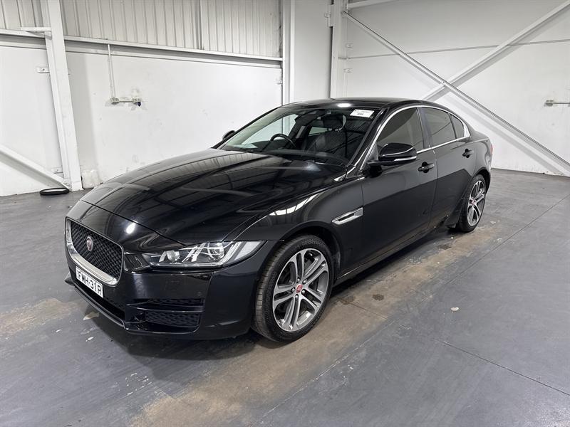 2016 Jaguar XE Prestige Black 8 Speed Automatic Sedan62882737193859114
