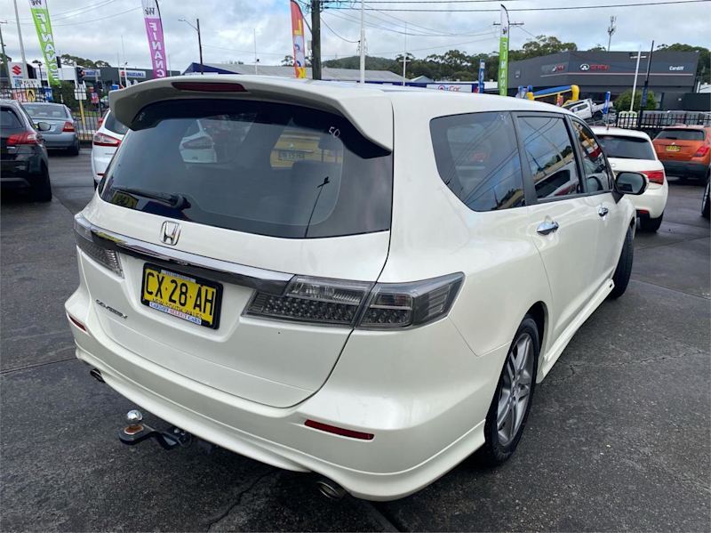 2012 Honda Odyssey RB MY12 Luxury White 5 Speed Automatic Wagon62882727075458112