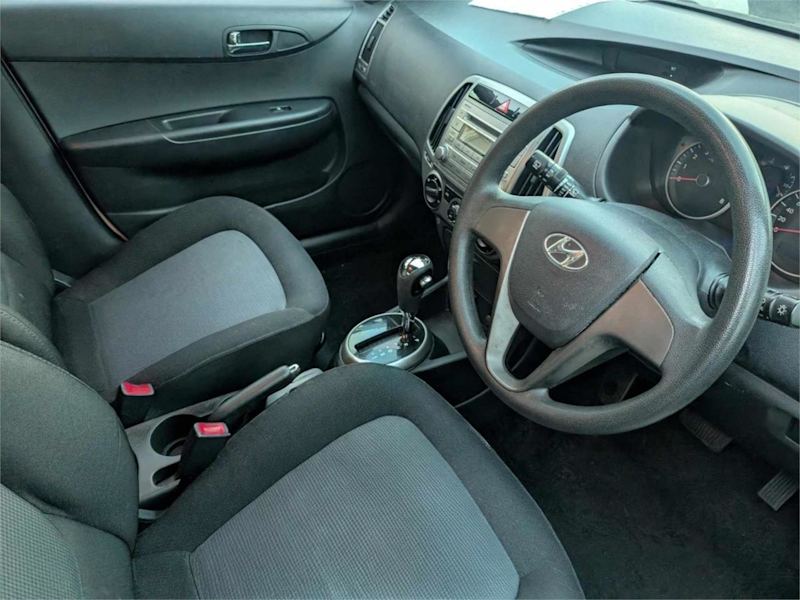 2014 Hyundai i20 PB MY14 Active White 4 Speed Automatic Hatchback62935682773122111
