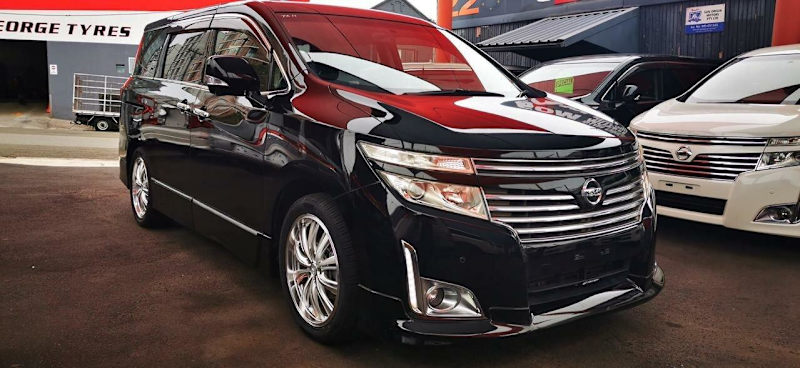 2010 Nissan Elgrand PE52 Highway Star White Constant Variable People Mover62886406319363110