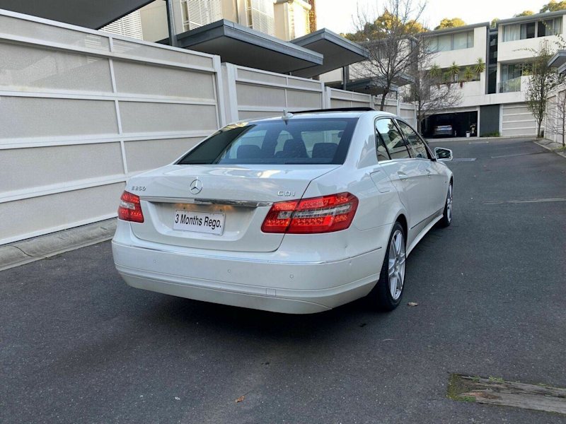 2011 Mercedes-Benz E-Class W212 E250 CDI BlueEFFICIENCY Avantgarde White 5 Speed Sports Automatic62882770580097113