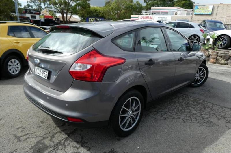2011 Ford Focus LW Ambiente Bronze 5 Speed Manual Hatchback62933713004674113