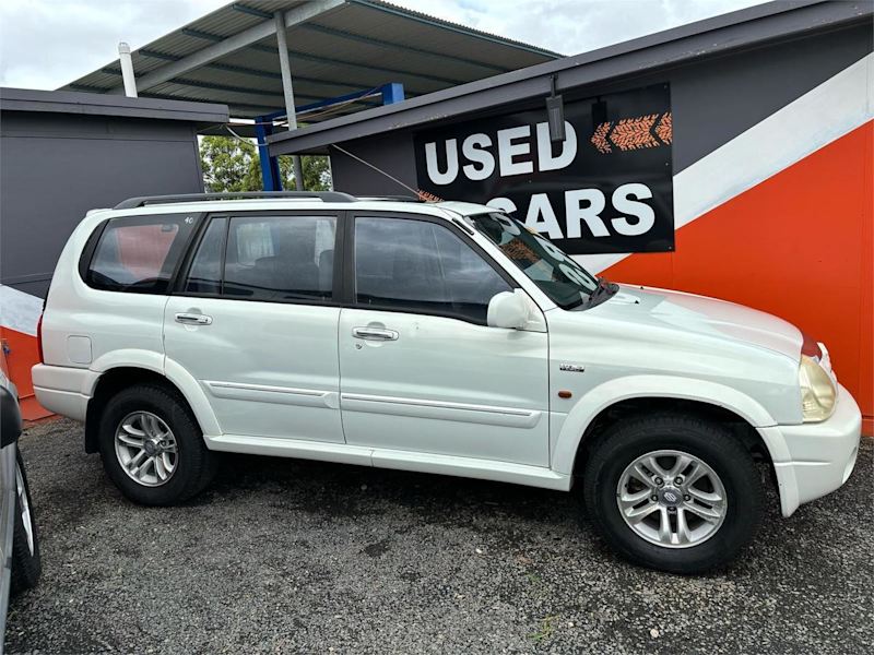 2003 Suzuki XL-7 JA627 (4x4) White 5 Speed Manual Wagon62936658023298114
