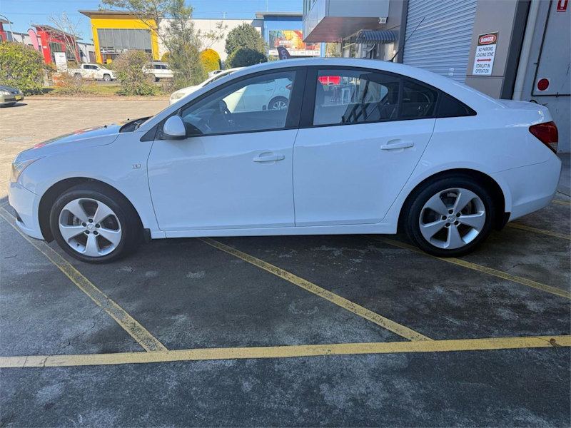 2012 Holden Cruze JH MY12 CD White 6 Speed Automatic Sedan62934703796866114