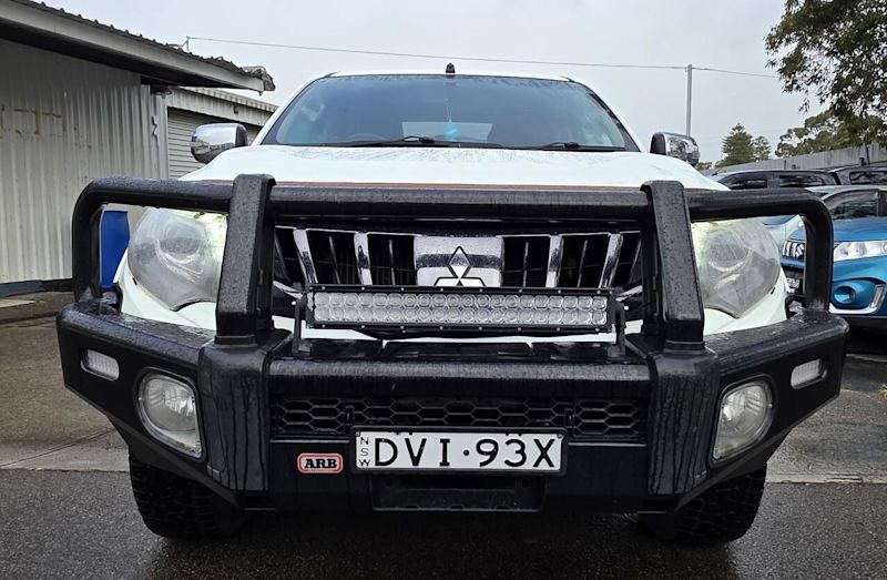 2017 Mitsubishi Triton MQ MY17 GLS Double Cab White 5 Speed Sports Automatic Utility62939538564737111