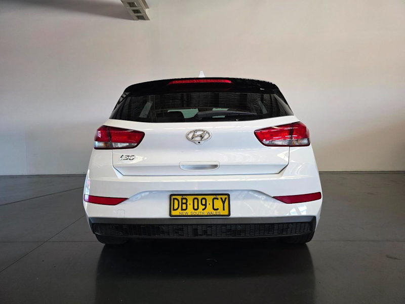 2021 Hyundai i30 i30 PD.V4 MY22 Hatchback 5dr Spts Auto 6sp 2.0i White Automatic Hatchback62936663362946113