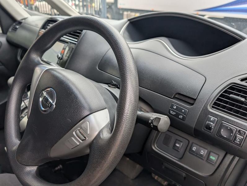 2013 NISSAN SERENA hybrid 8 seats 62886406452995114