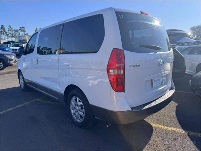 2009 Hyundai iMAX TQ-W Selectronic White 5 Speed Sports Automatic Wagon62933710909571114