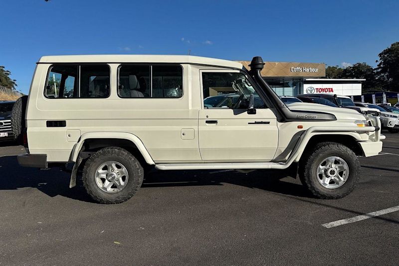 2021 Toyota Landcruiser VDJ78R GXL Troopcarrier French Vanilla 5 Speed Manual Wagon62935682422914112