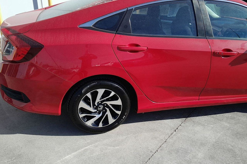 2016 Honda Civic 10th Gen VTi-S Red Automatic Selespeed Sedan62936659891585113