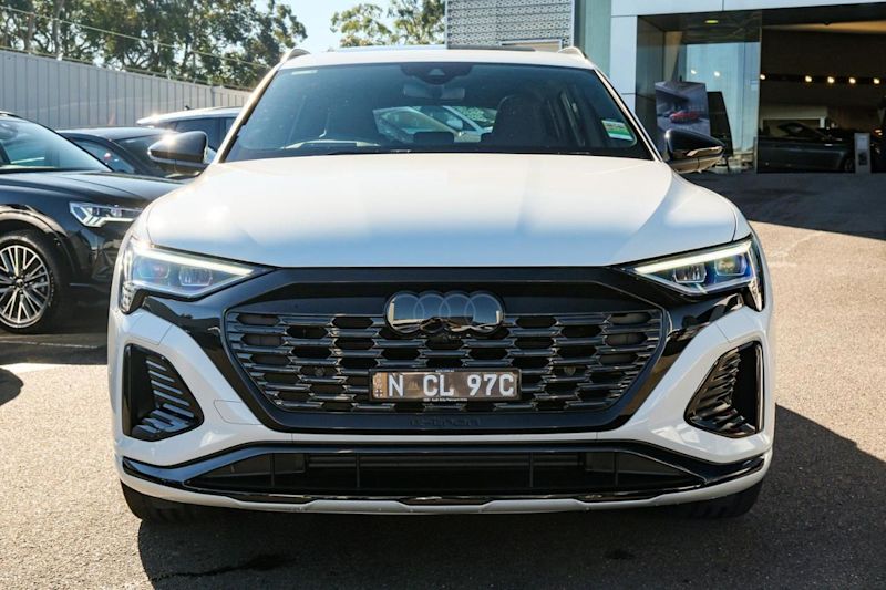 2024 Audi Q8 E-Tron GE MY24 55 e-quattro Launch Edition White 1 Speed Reduction Gear Wagon62933708886529111