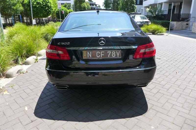 2009 Mercedes-Benz E500 212 Avantgarde Black 7 Speed Automatic G-Tronic Sedan62933712302721114