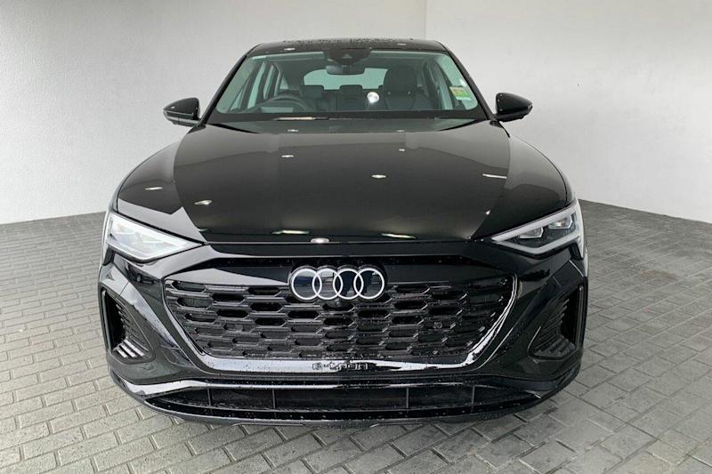 2024 Audi Q8 E-Tron GE MY24 55 Sportback e-quattro Mythos Black (0e0e) 1 Speed Reduction Gear Wagon62935683657346111