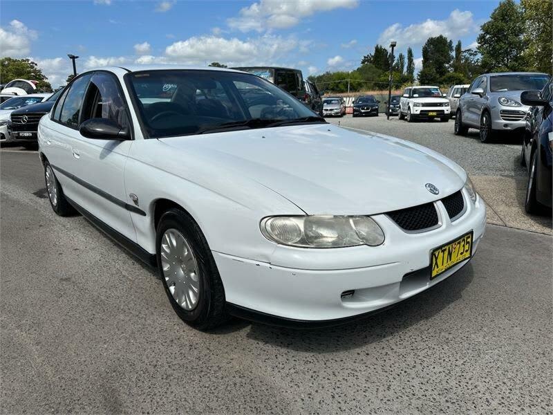 2002 Holden Commodore VX II Executive White 4 Speed Automatic Sedan62937625206146112