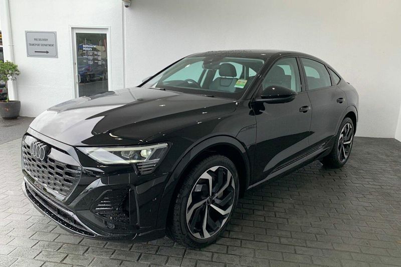 2024 Audi Q8 E-Tron GE MY24 55 Sportback e-quattro Mythos Black (0e0e) 1 Speed Reduction Gear Wagon62935683657346112