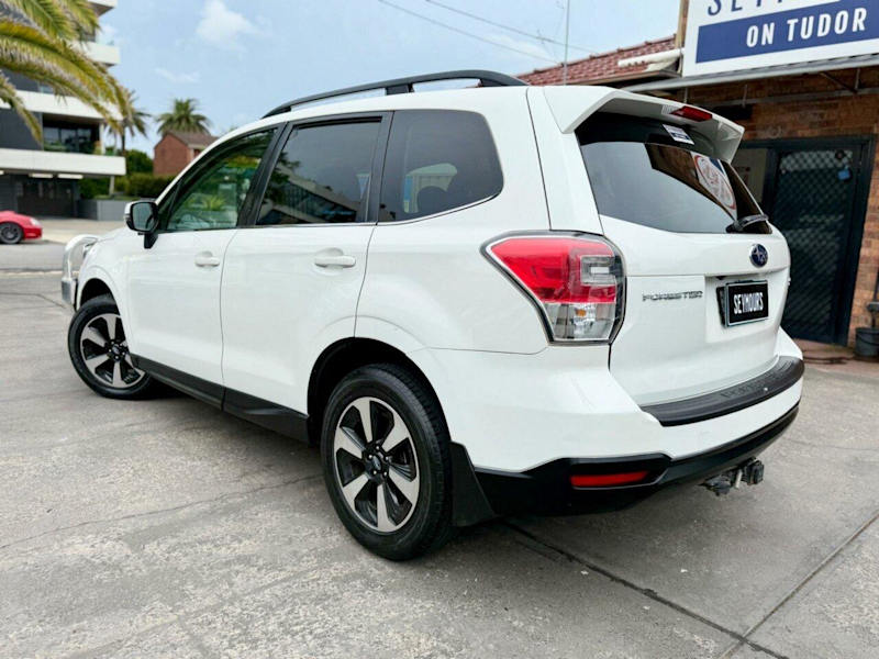 2017 Subaru Forester 2.0i-L MY17 White Manual Wagon62935687700481112