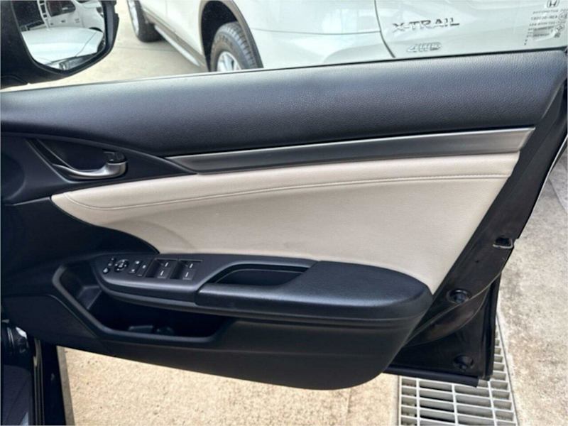 2018 Honda Civic MY18 VTi-LX Black Continuous Variable Hatchback62936658289537113