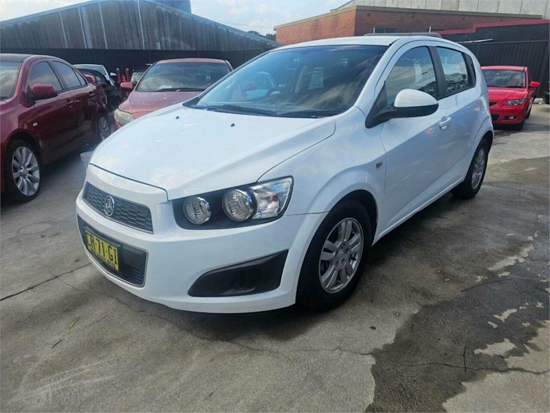 2016 Holden Barina TM MY16 CD White 6 Speed Automatic Hatchback62934706688130112